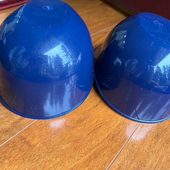 Two Adult MLB Seattle Mariners Souvenir Plastic Batting Helmets Victory Sports. - Picture 3 of 12